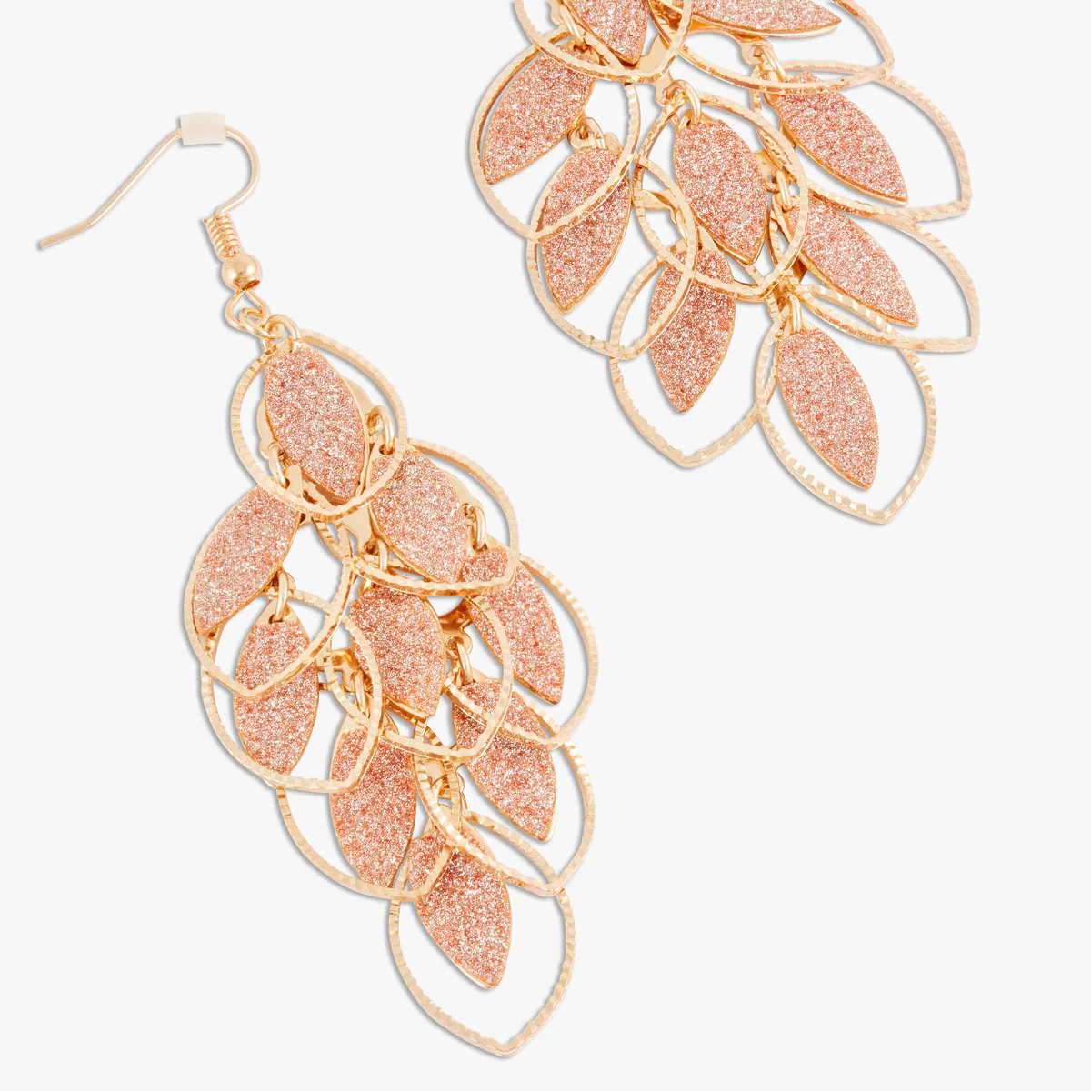 Boucles d'oreilles cascade à paillettes rose - Image 2