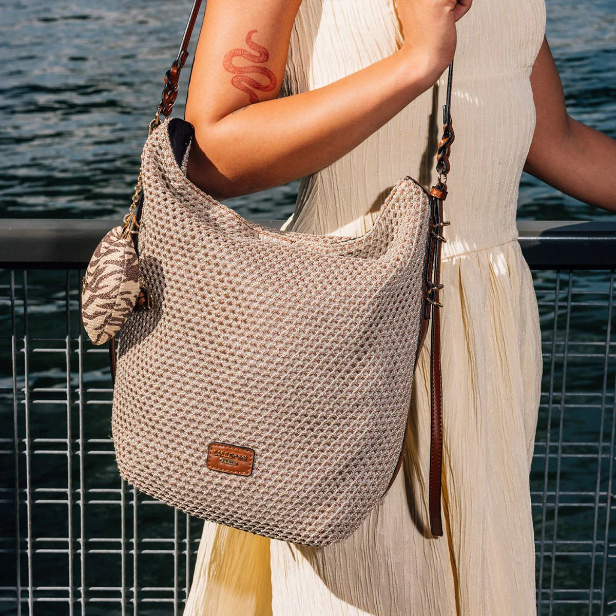 Grand sac shopper doré S-Ringo - Image 7